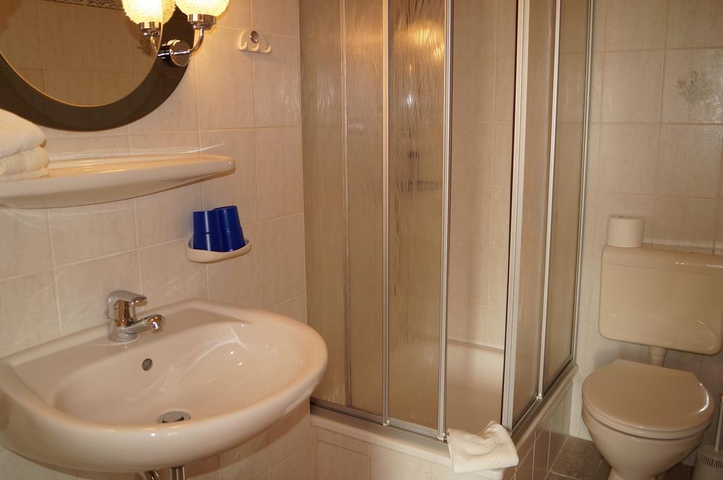 Braugasthof Papiermuehle Jena Room photo